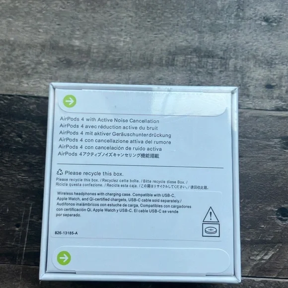 White Wireless Earbuds